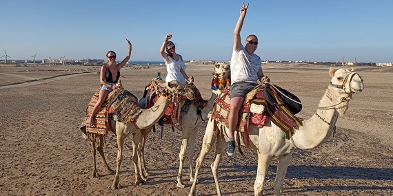 Camel Riding (2 hrs) 